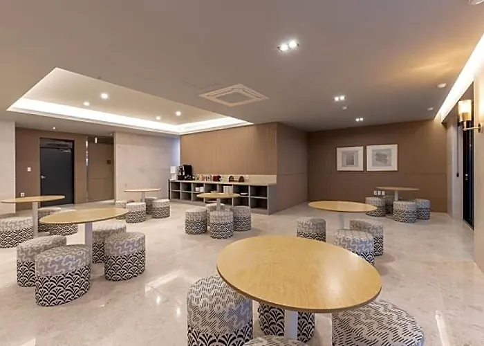 Brown Dot Deokcheon Hotel 3*