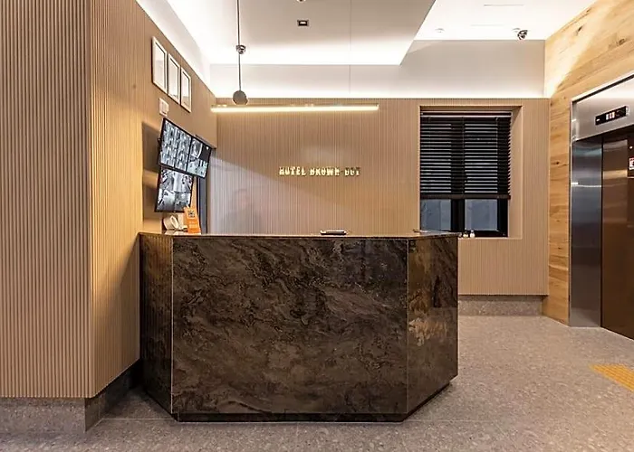 Hotel Brown Dot Deokcheon 3*