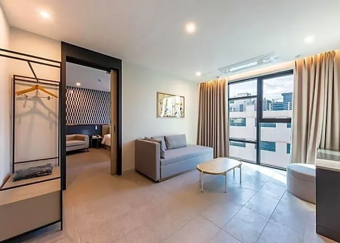 Hotel Brown Dot Deokcheon 3*