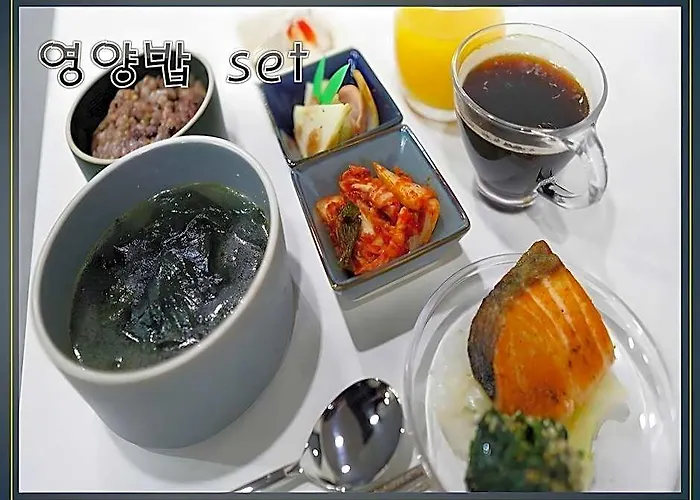 Hotel Brown Dot Deokcheon 3*