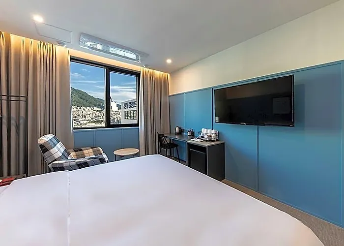 Brown Dot Deokcheon Hotel 3*