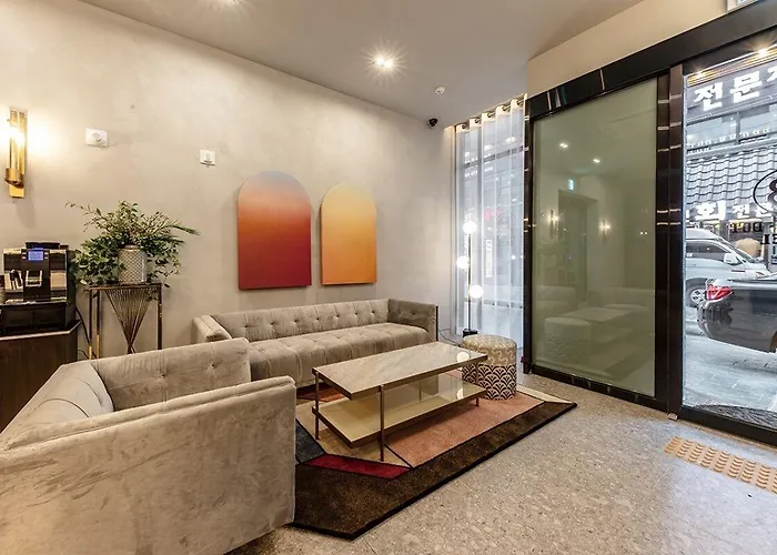 Brown Dot Deokcheon 3* Pusan