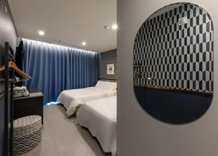 Brown Dot Deokcheon Hotel 3*