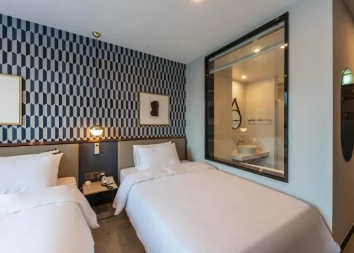 Brown Dot Deokcheon 3*